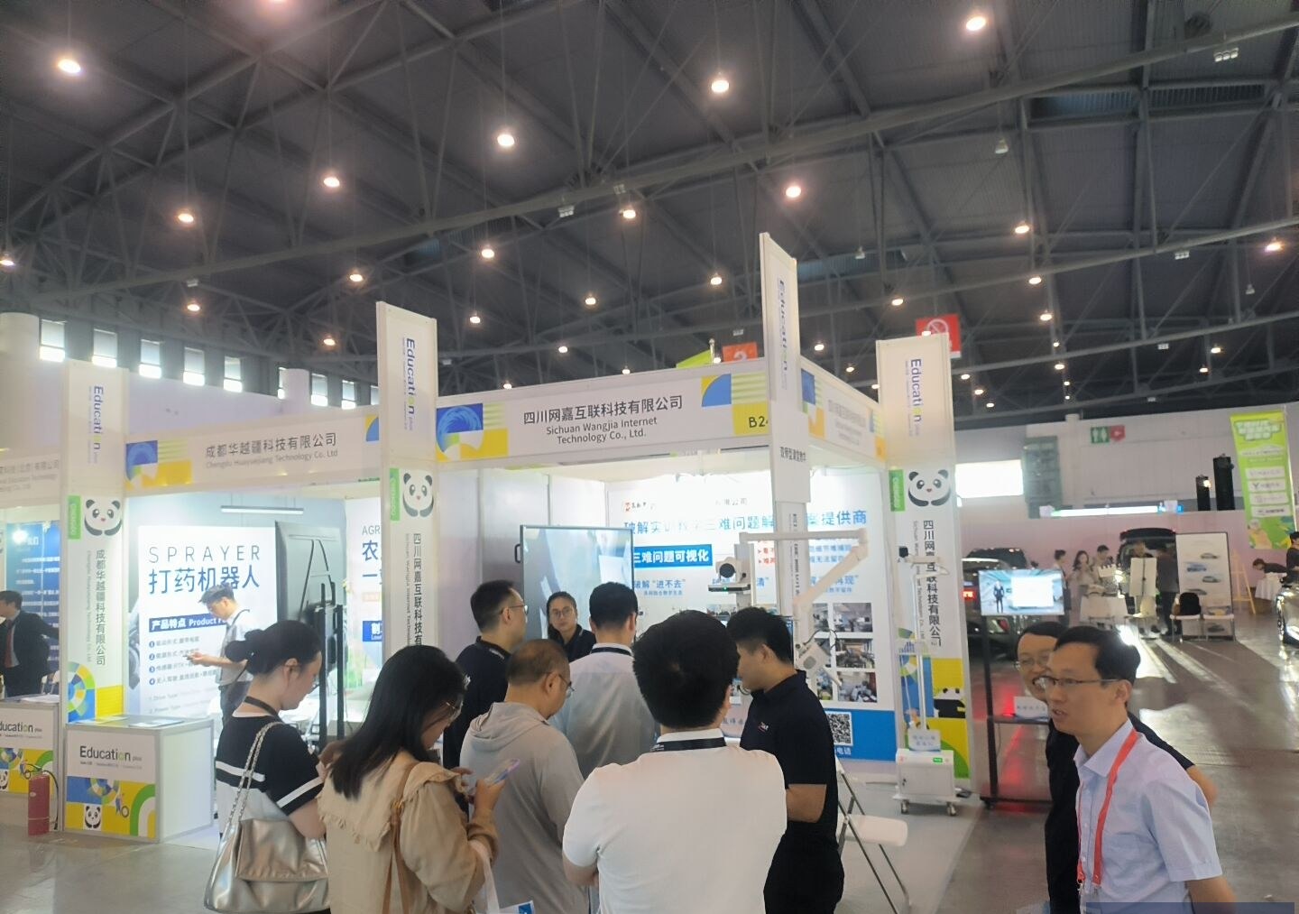 AI功能科普|AI手势感知控制系统:在静脉输液与注射技术课上的用法与落地建议 · 课堂应用实景