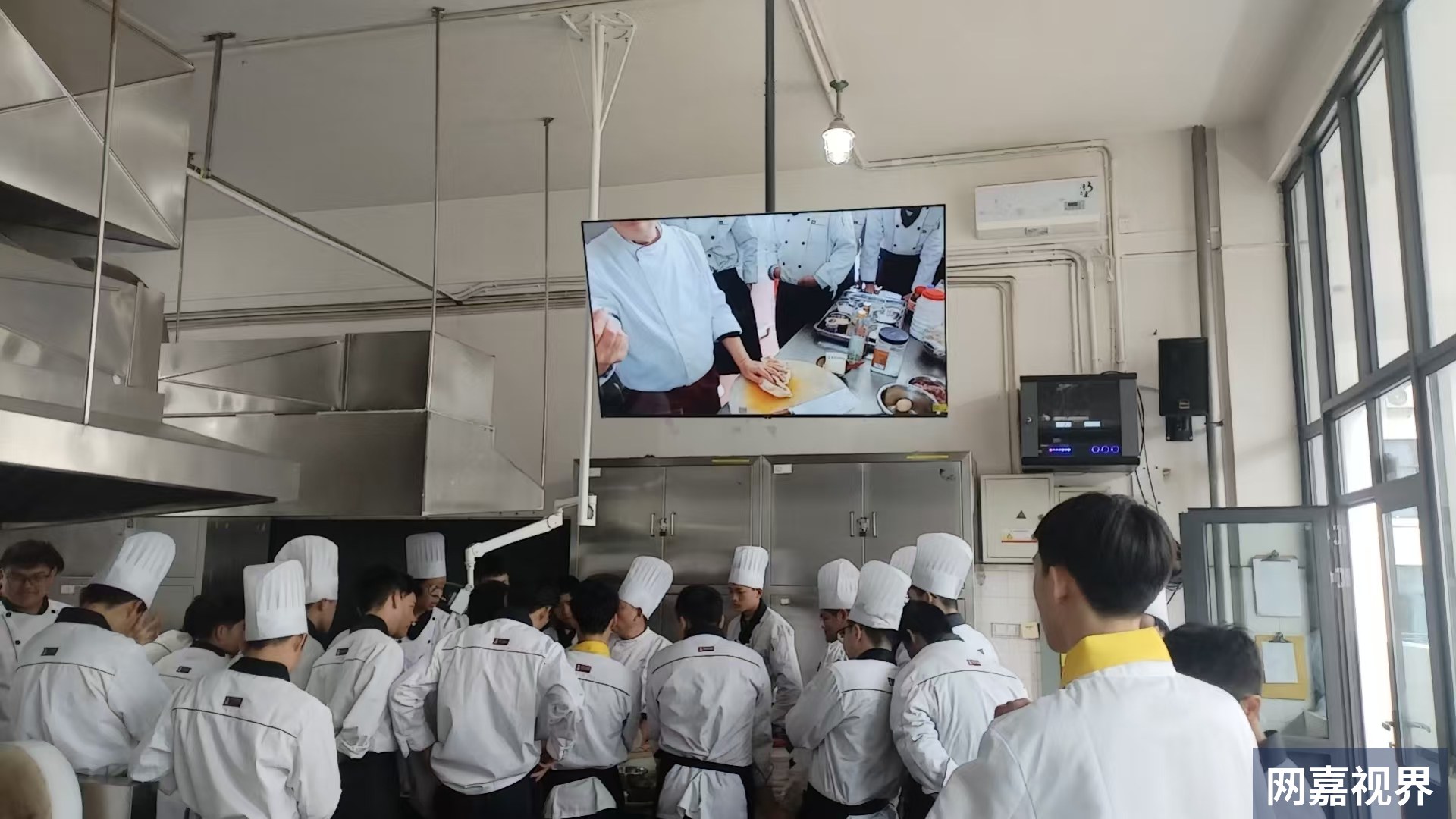 中餐烹饪 · 示教与观看场景