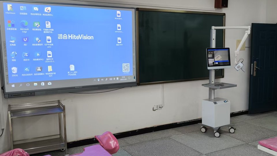 AI巡课系统破解高校到课率统计难题的实践应用 · 课堂应用实景