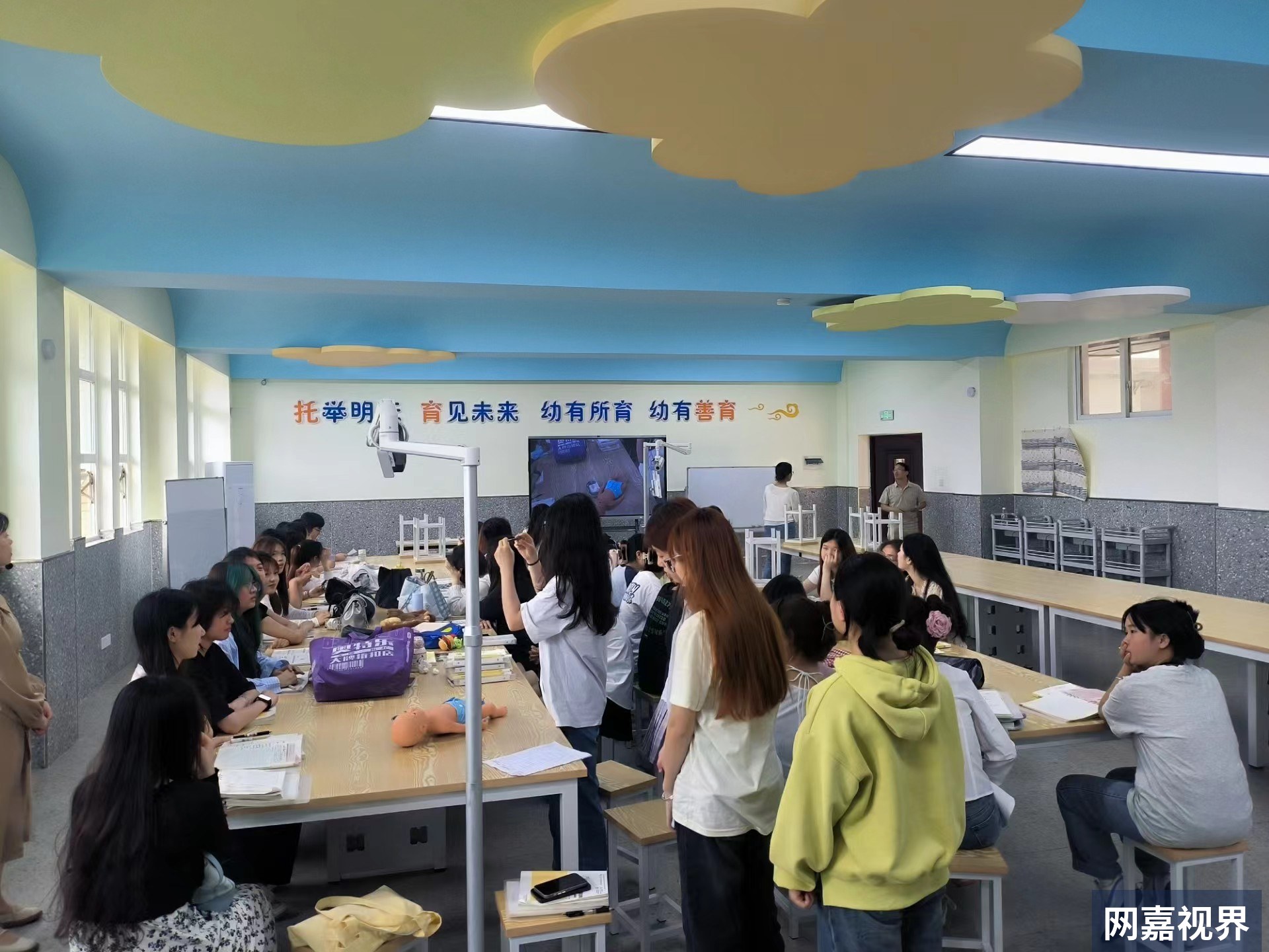 乐器教学音画同步难题的智慧实训解决方案