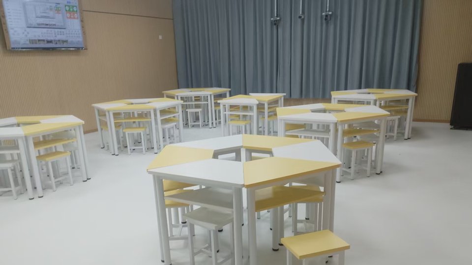 护理实验室建设怎么解决?健康评估技术课程示教工位与观摩矛盾的落地方案 · 课堂应用实景